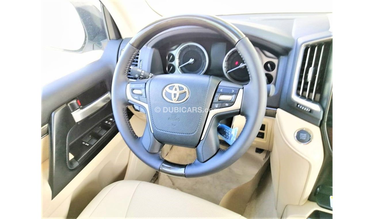 تويوتا لاند كروزر v6 gxr  جراند تورينج فول ابشن