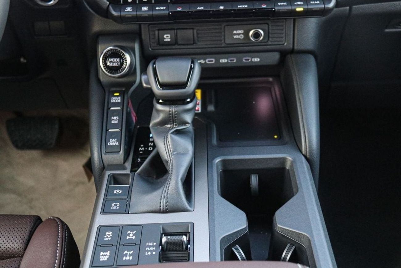 تويوتا برادو Adventure Dual Tone 2.4T TOYOTA LAND CRUISER PRADO 2024 2.4L TURBO ADVENTURE