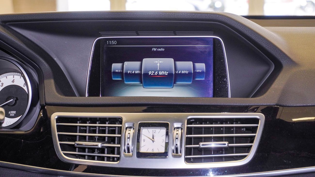 Mercedes-Benz E300 E300