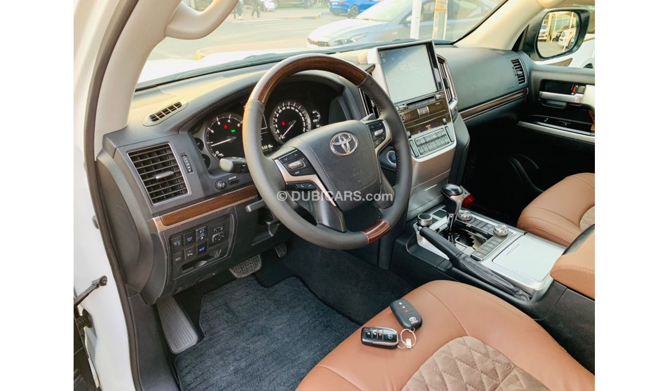 Toyota Land Cruiser VXR