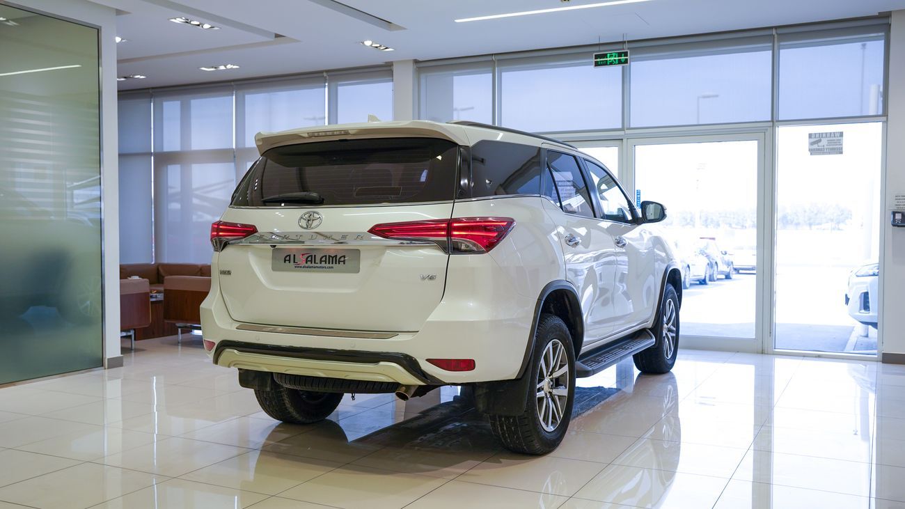 Toyota Fortuner VXR 4.0L (278 HP)