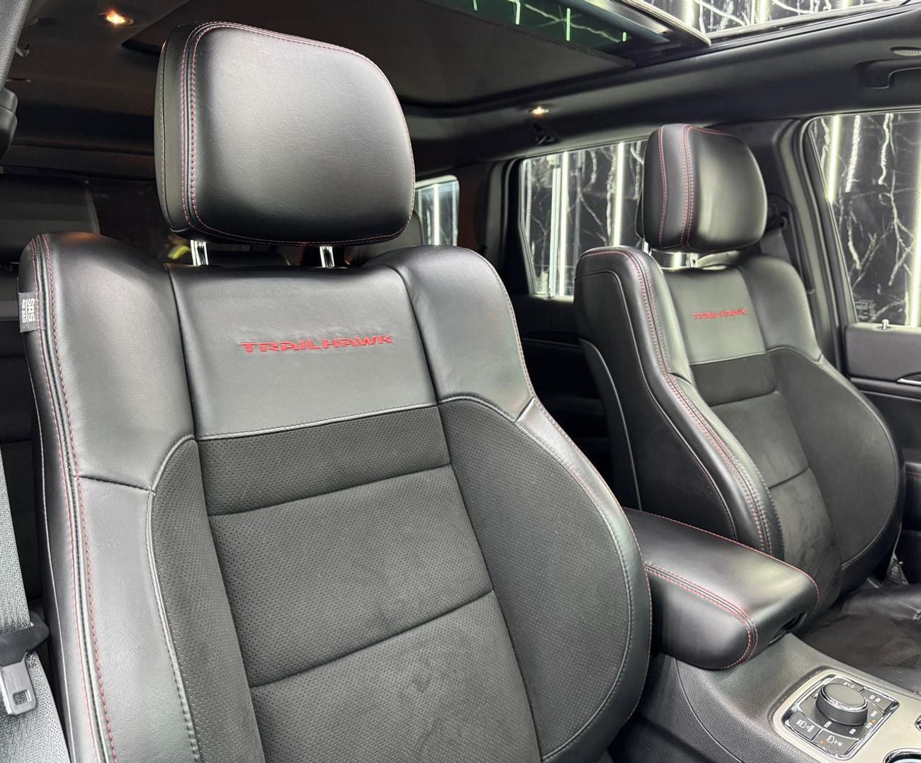 جيب جراند شيروكي Trailhawk 3.6L