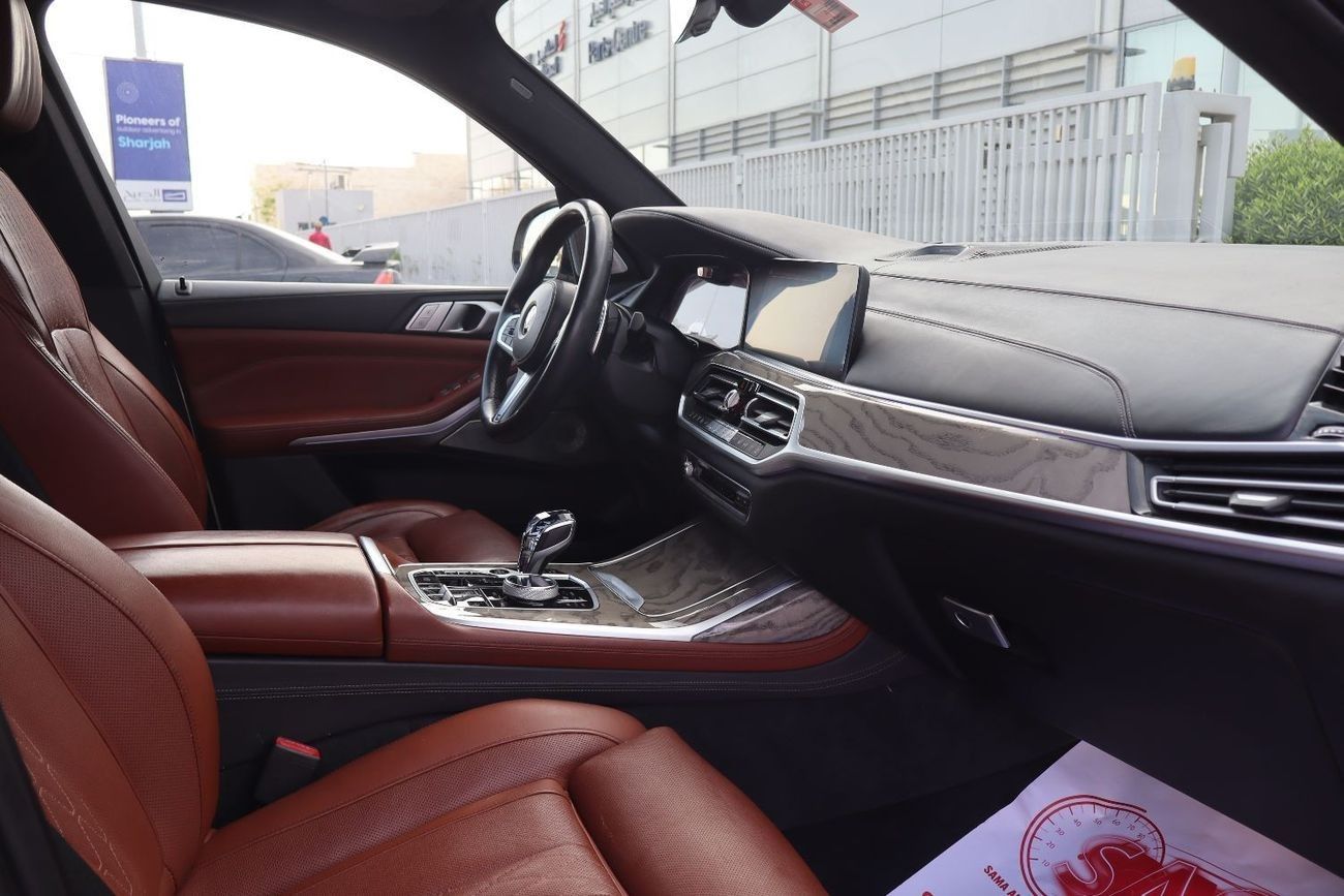 BMW X7 M50i 4.4L (530 HP)