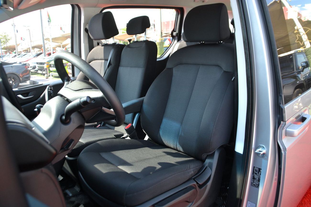 Hyundai Staria DIESEL 11 SEATS