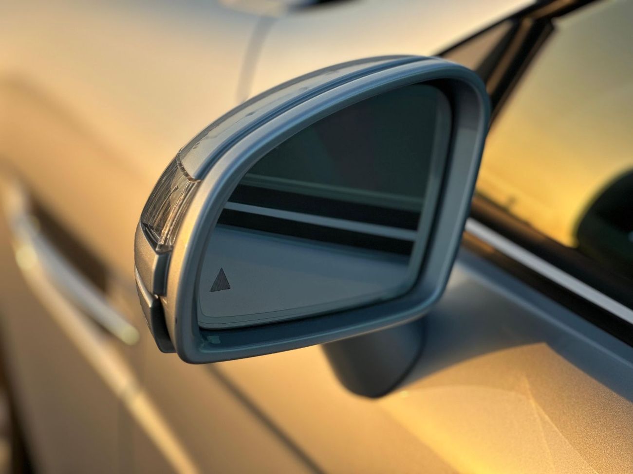 Mercedes-Benz SLC 200 Std 2.0L