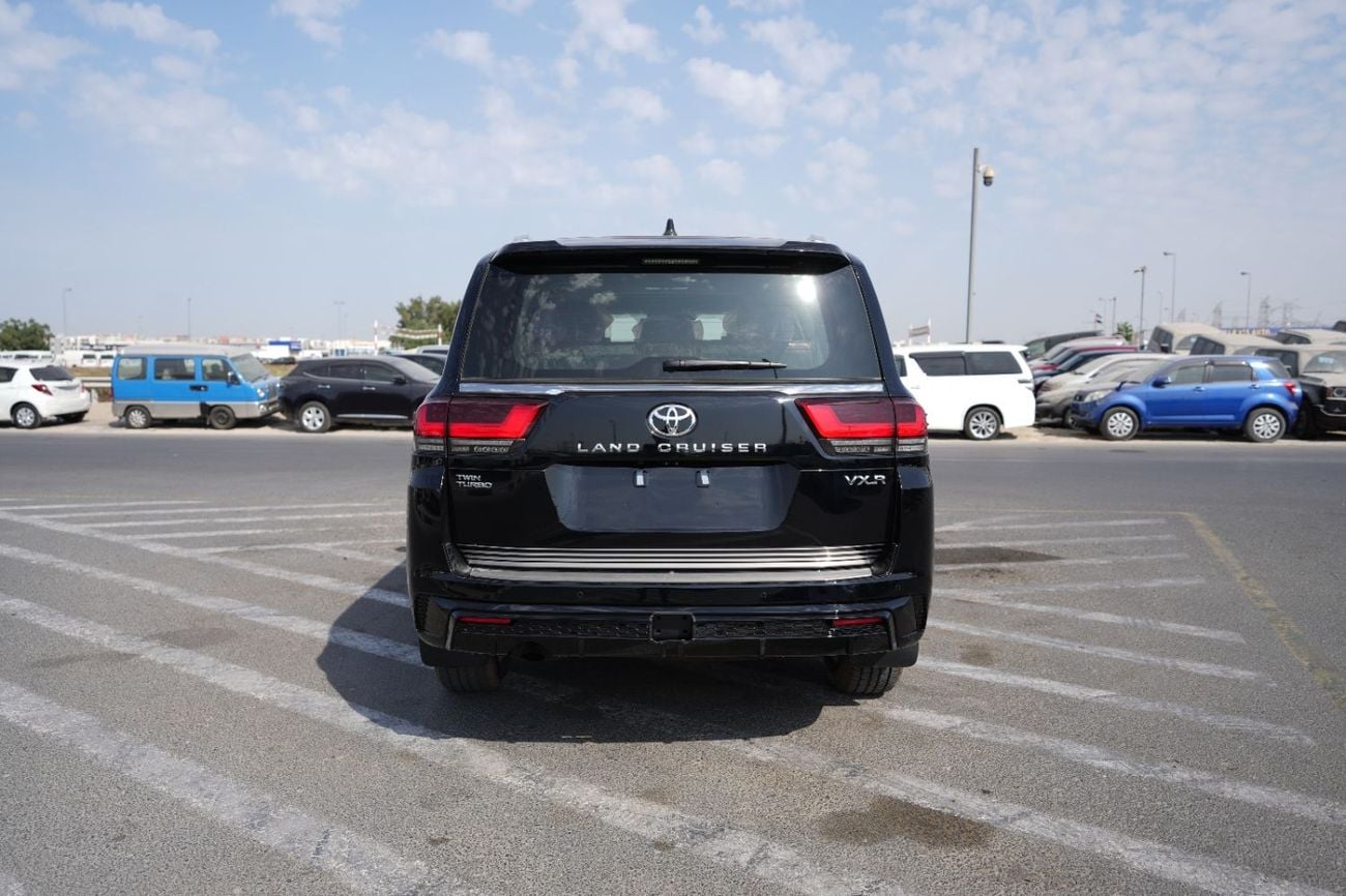 تويوتا لاند كروزر VXR