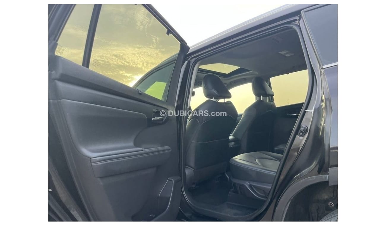 Toyota Highlander 2021 Toyota Highlander XLE 4x4 All Wheel Drive 3.5L V6 / -