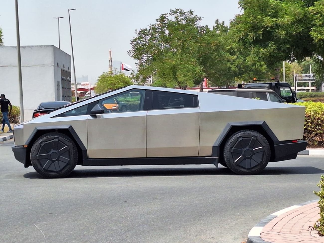 تسلا سايبرتراك Cyberbeast