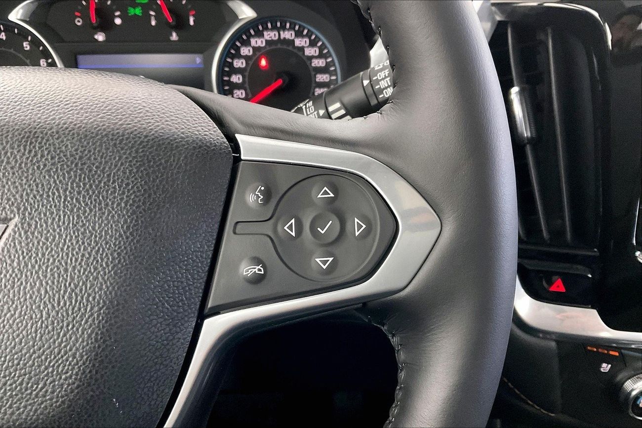 ميتسوبيشي باجيرو GLS Midline w/sunroof | شامل الضمان | 0 ﺪﻔﻋﺓ ﺃﻮﻟﻯ