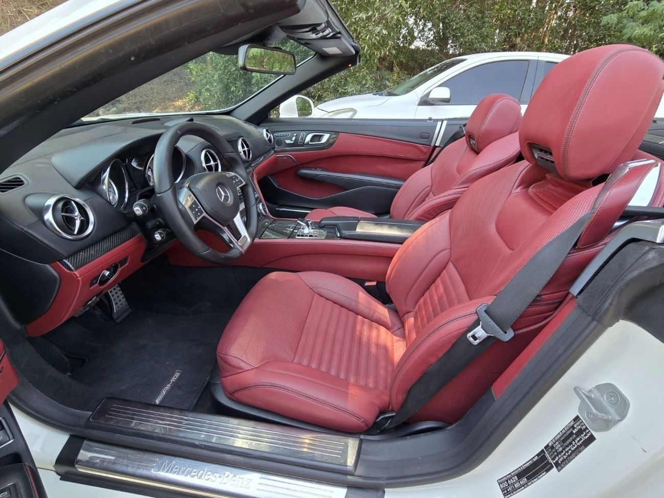 Mercedes-Benz SL 500 Std 4.7L MERCEDES SL-500 2014 GCC ORGINAL PAINT // ACCIDENT FREE // PERFECT CONDITION