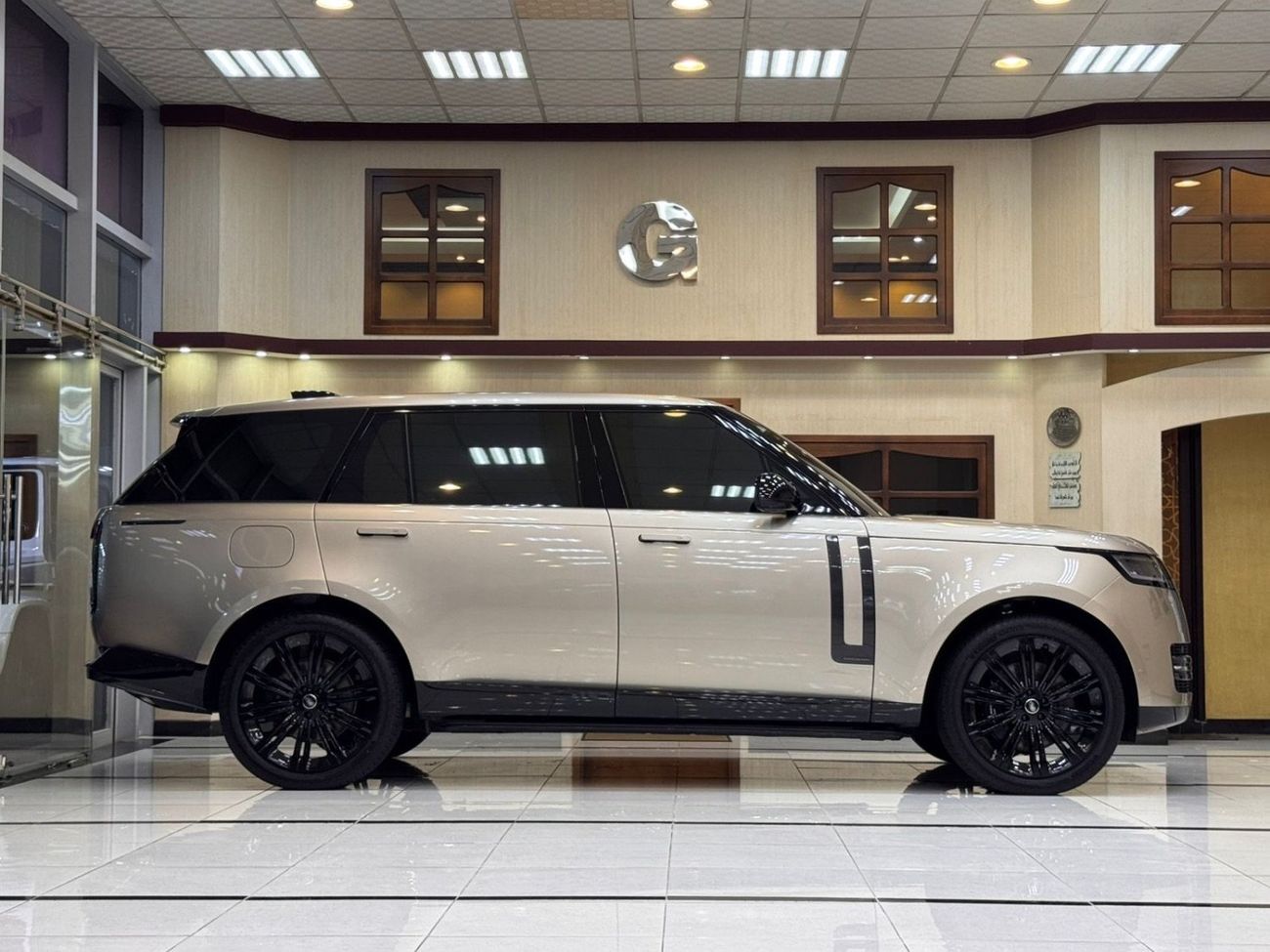 لاند روفر رينج روفر LWB Autobiography P530 4.4L