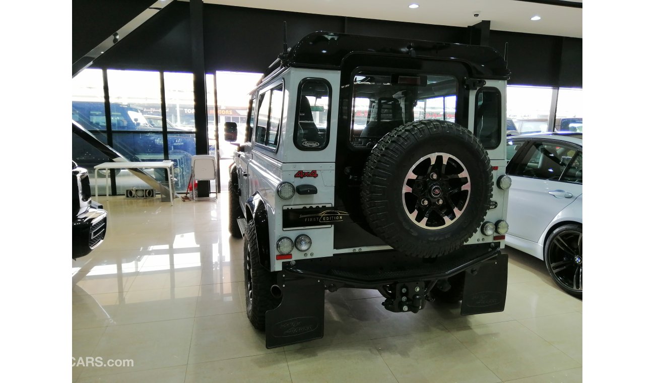 Land Rover Defender