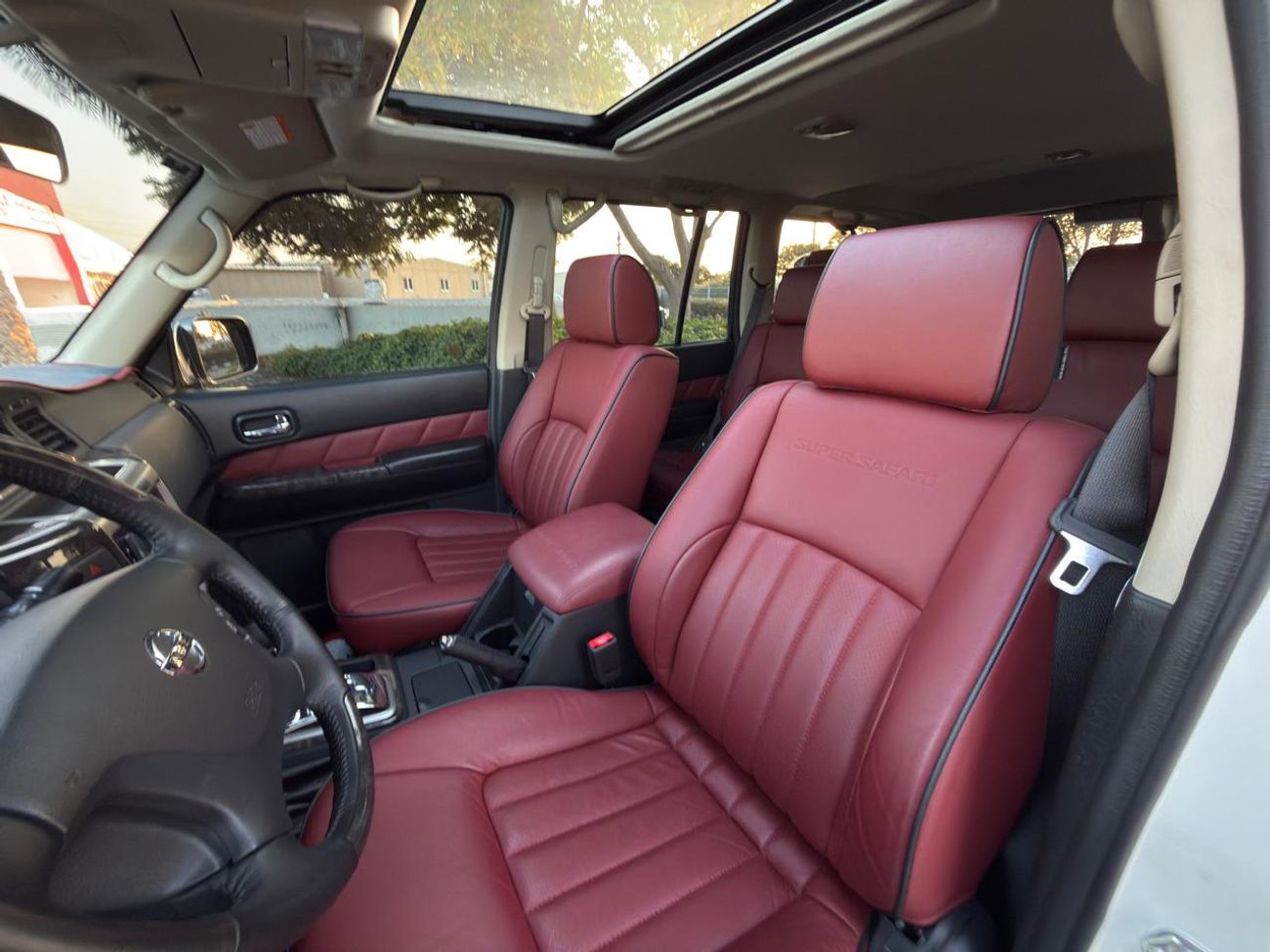 Nissan Patrol Super Safari GCC SPEC NEAT AND CLEAN UNDER WARRANTY