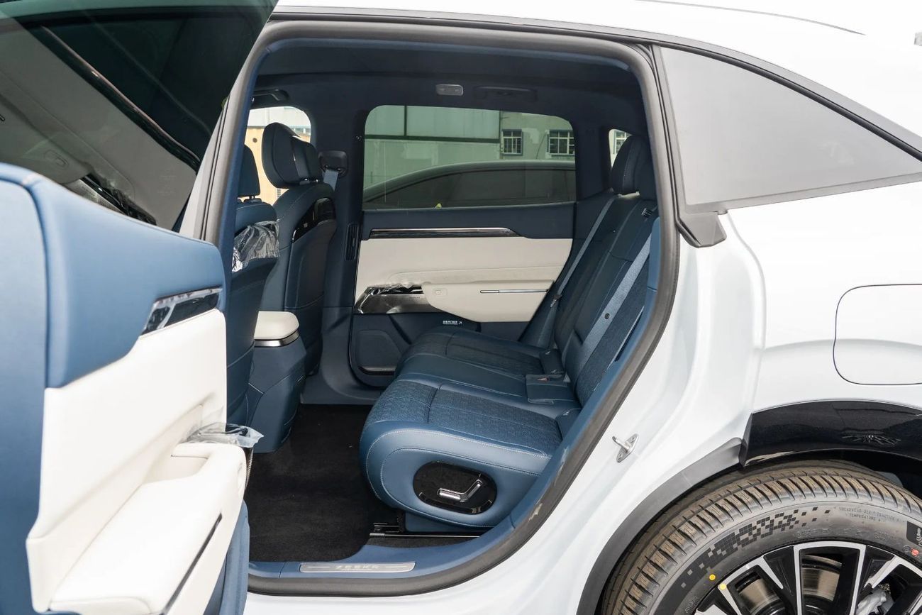 Zeekr 7X 100 kWh Long-Range All-Wheel Drive Intelligent Driving Edition