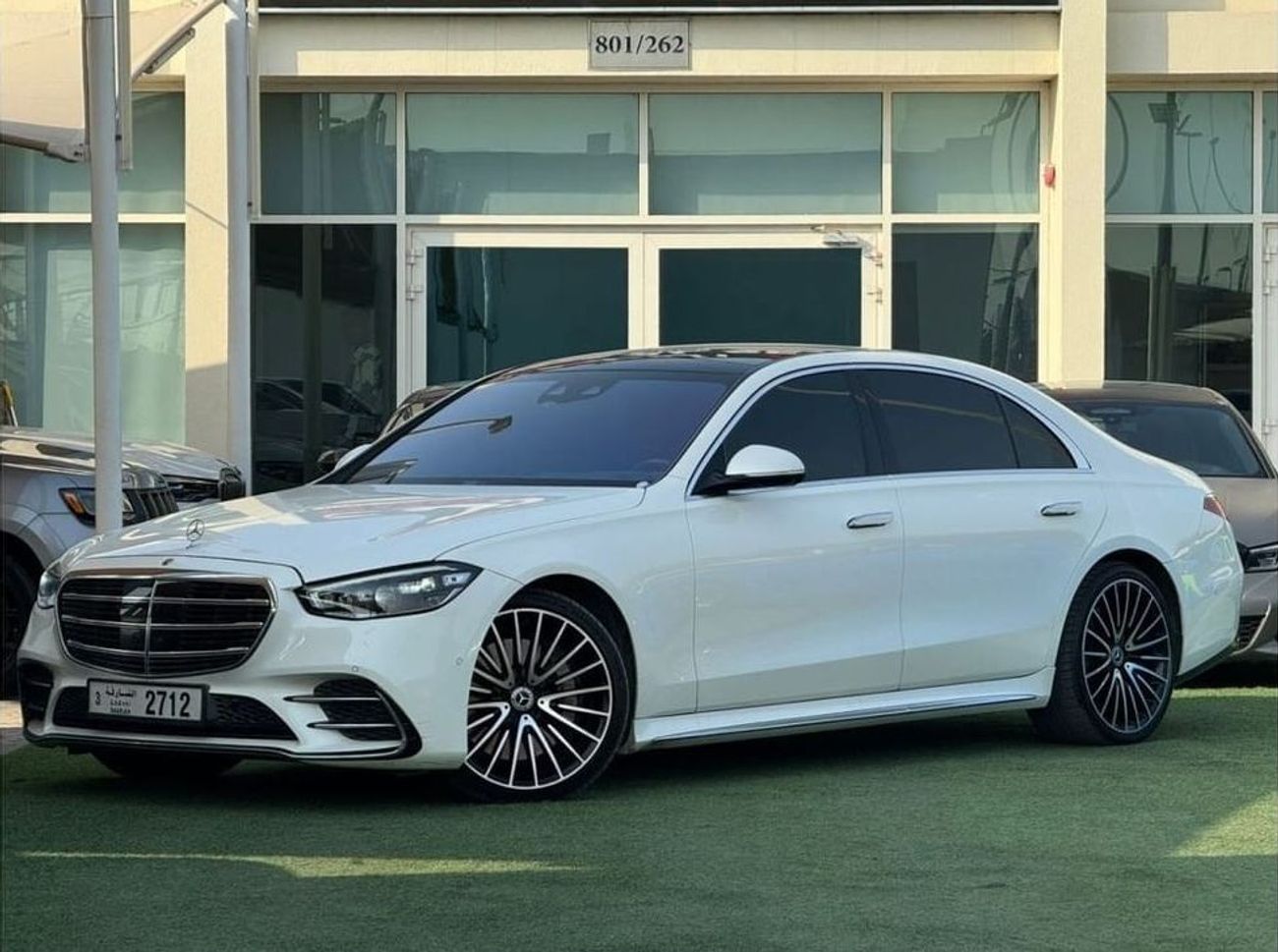 مرسيدس بنز S 580 اكسكلوسيف 4M مرسيدس بنز S580 خليجي فل ابشن صبغ وكاله تشييكات وكاله بحاله ممتازه