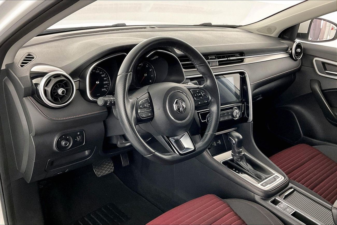 ميتسوبيشي باجيرو Signature Edition | ضمان مجاني لمدة عام | 0 دفعة أولى