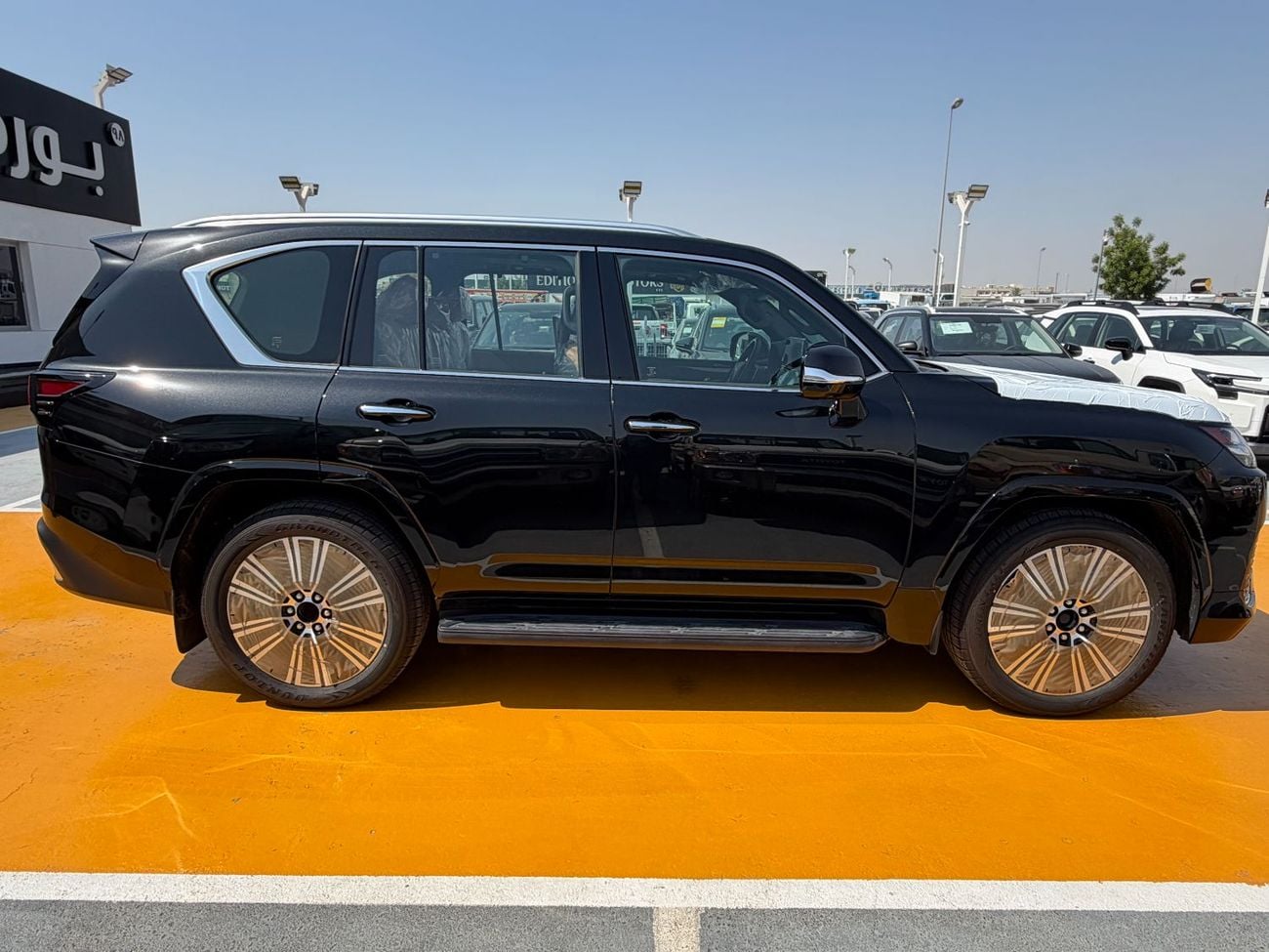 Lexus LX600 SIGNATURE