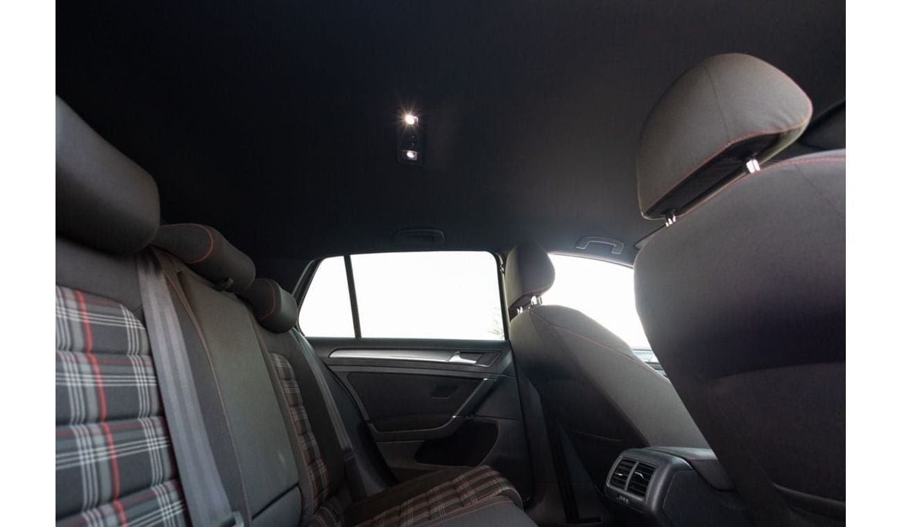 فولكس واجن جولف GTI Fabric + 2.0L Volkswagen Golf GTI 2019 GCC under Warranty with Flexible Down-Payment.