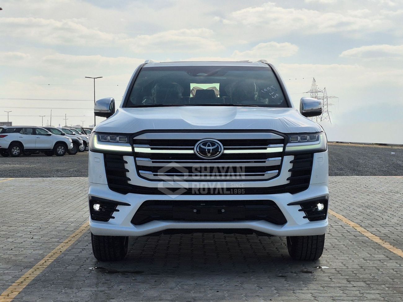 تويوتا لاند كروزر LC300 3.5L TWIN TURBO VXR FULL OPTION PETROL V6 AT 7S 2026MY