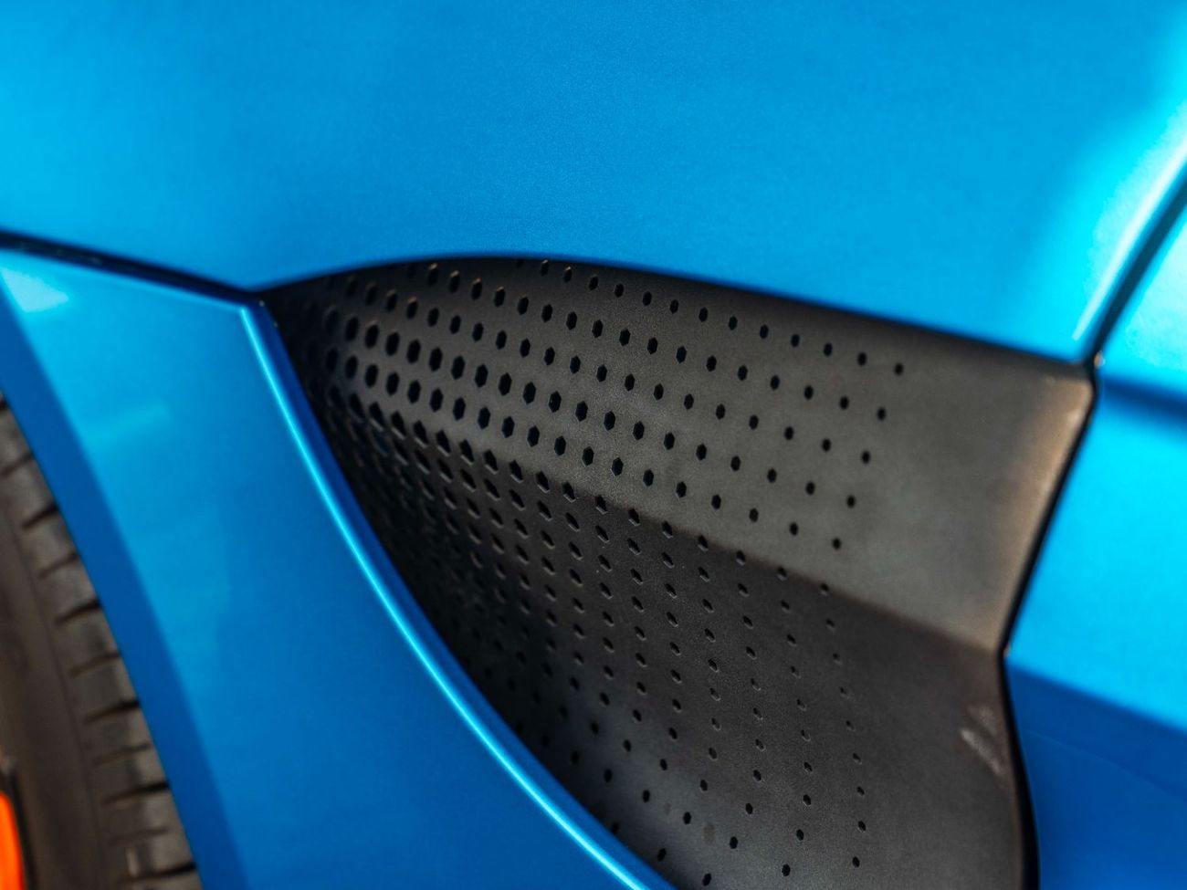 Aston Martin Vantage S