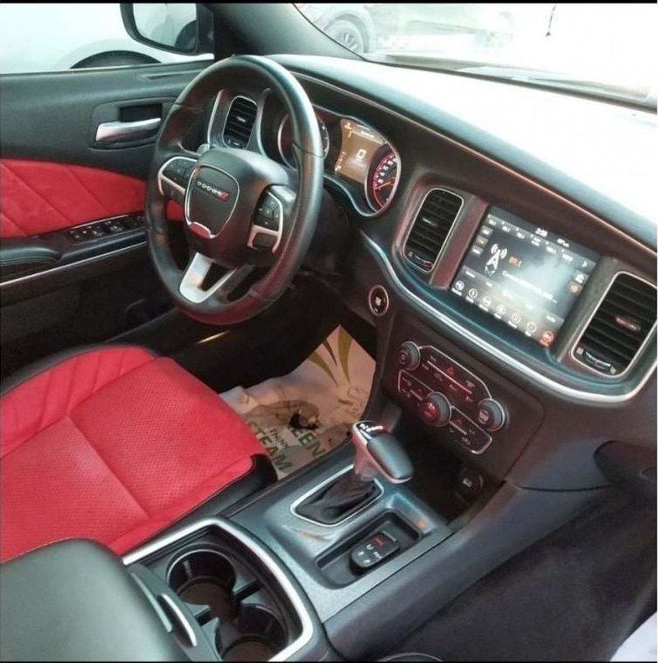 Dodge Charger V6kiTsrt8