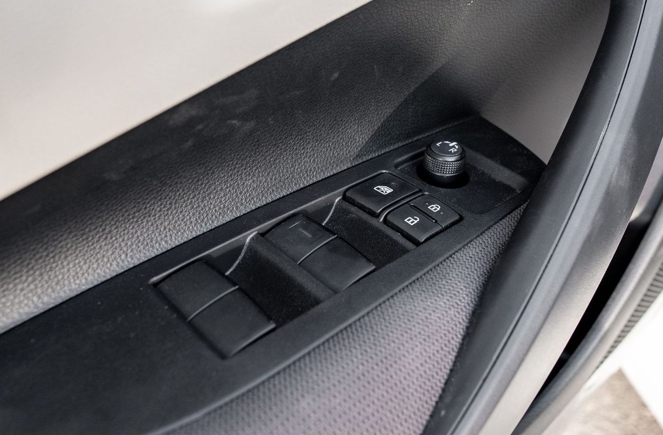 تويوتا كورولا 2025 Toyota Corolla XLI 1.6L AT Petrol (White)