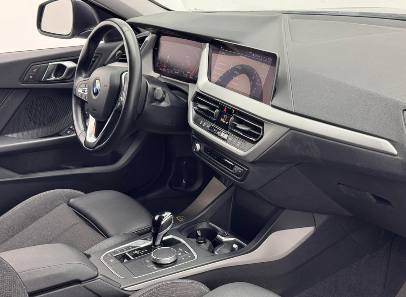 BMW 120i 2022 BMW 120i, 2027 BMW Warranty And BMW Service Contract, Excellent Condition, GCC