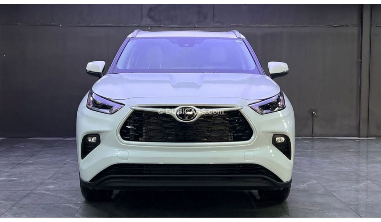 Toyota Highlander 2022 Toyota Highlander XLE AWD 4x4 Full Option Without Paint