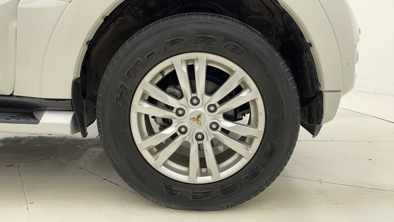 Mitsubishi Pajero HIGHLINE SWB 3.8 | Zero Down Payment | Home Test Drive