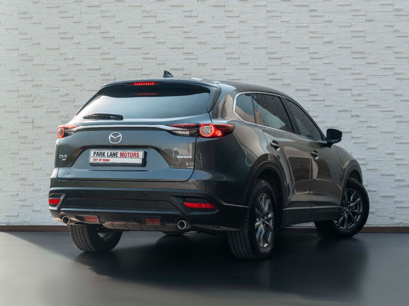 Mazda CX9 AED 2,123 PM • CX-9 AWD GT • ONLY 6,000 KMS • OFFICIAL MAZDA WARRANTY AND SERVICE PLAN UNTIL 2028