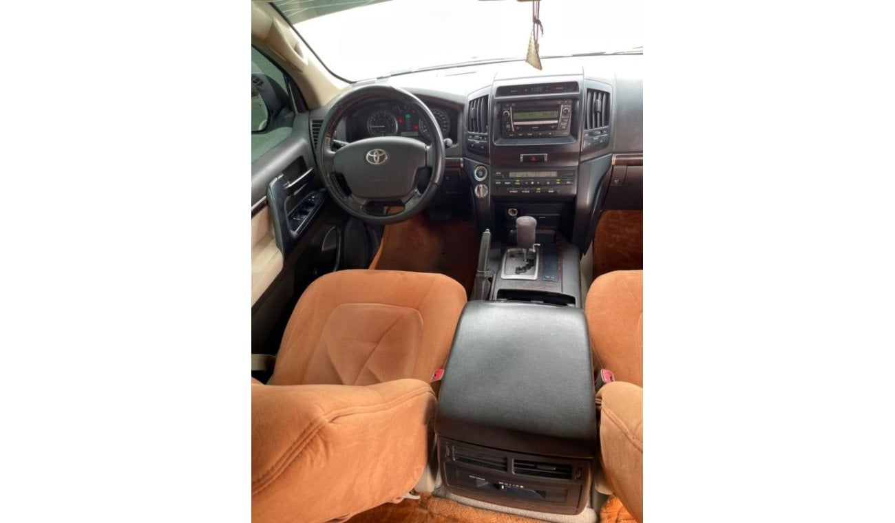 تويوتا لاند كروزر Toyota Land Cruisers  GXR V6 mobile 2010 Excellent Conditio  (Gcc- SPEC)  VERY GOOD CONDITION