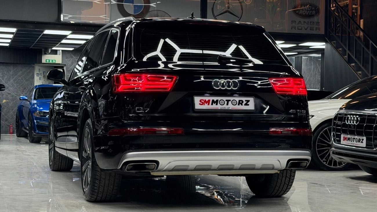 Audi Q7 45 TFSI S-LINE