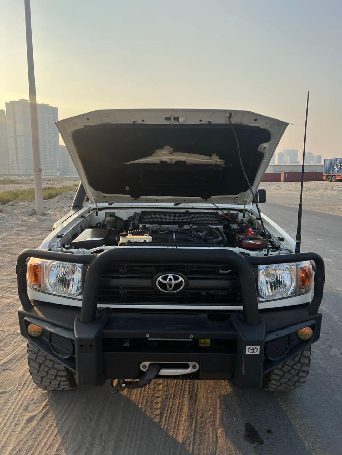 تويوتا لاند كروزر 70