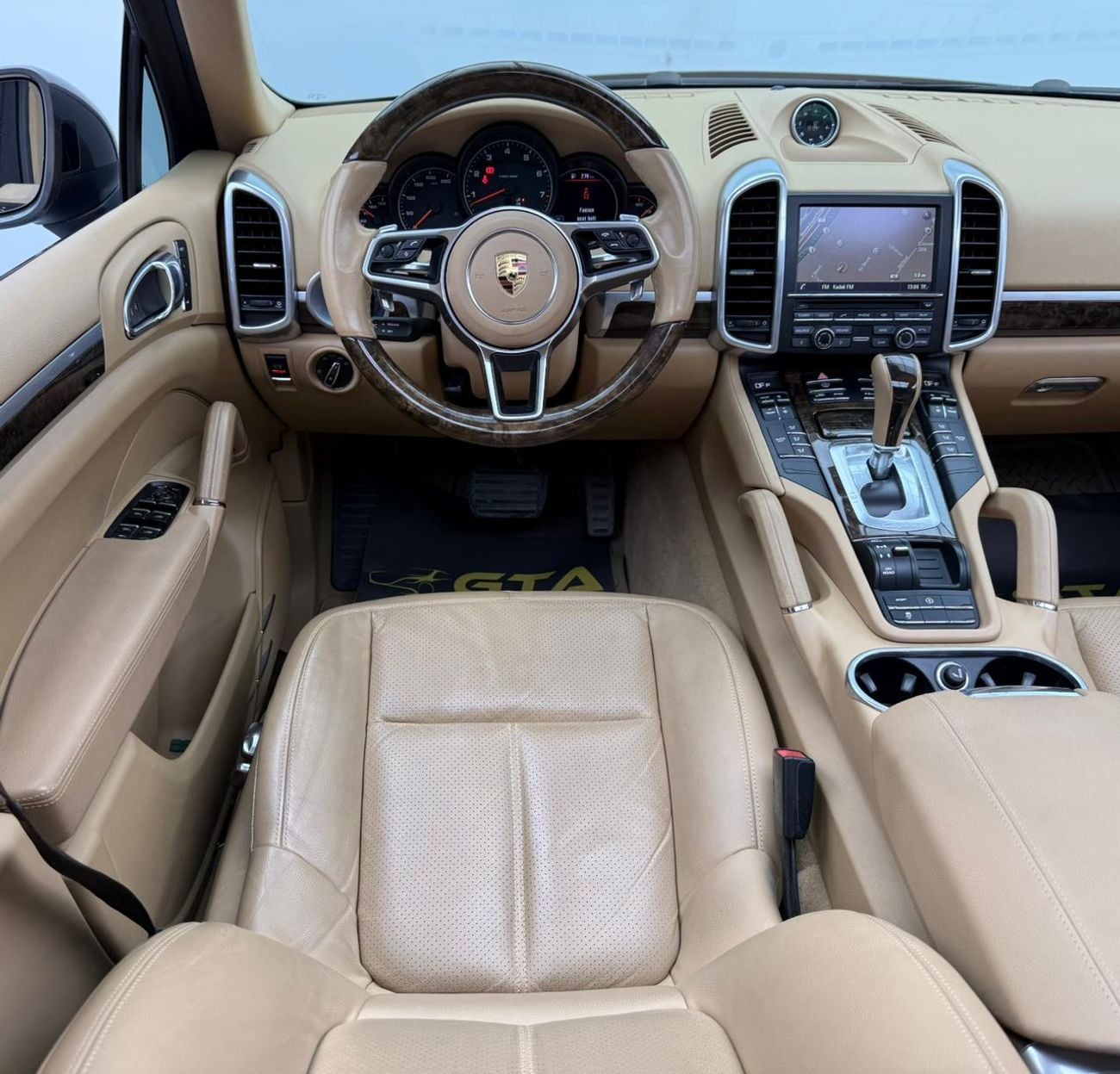 بورش كايان Std 3.6L 2016 Porsche Cayenne ,Naboodah Warranty 07/2026+Full Service History ,GCC
