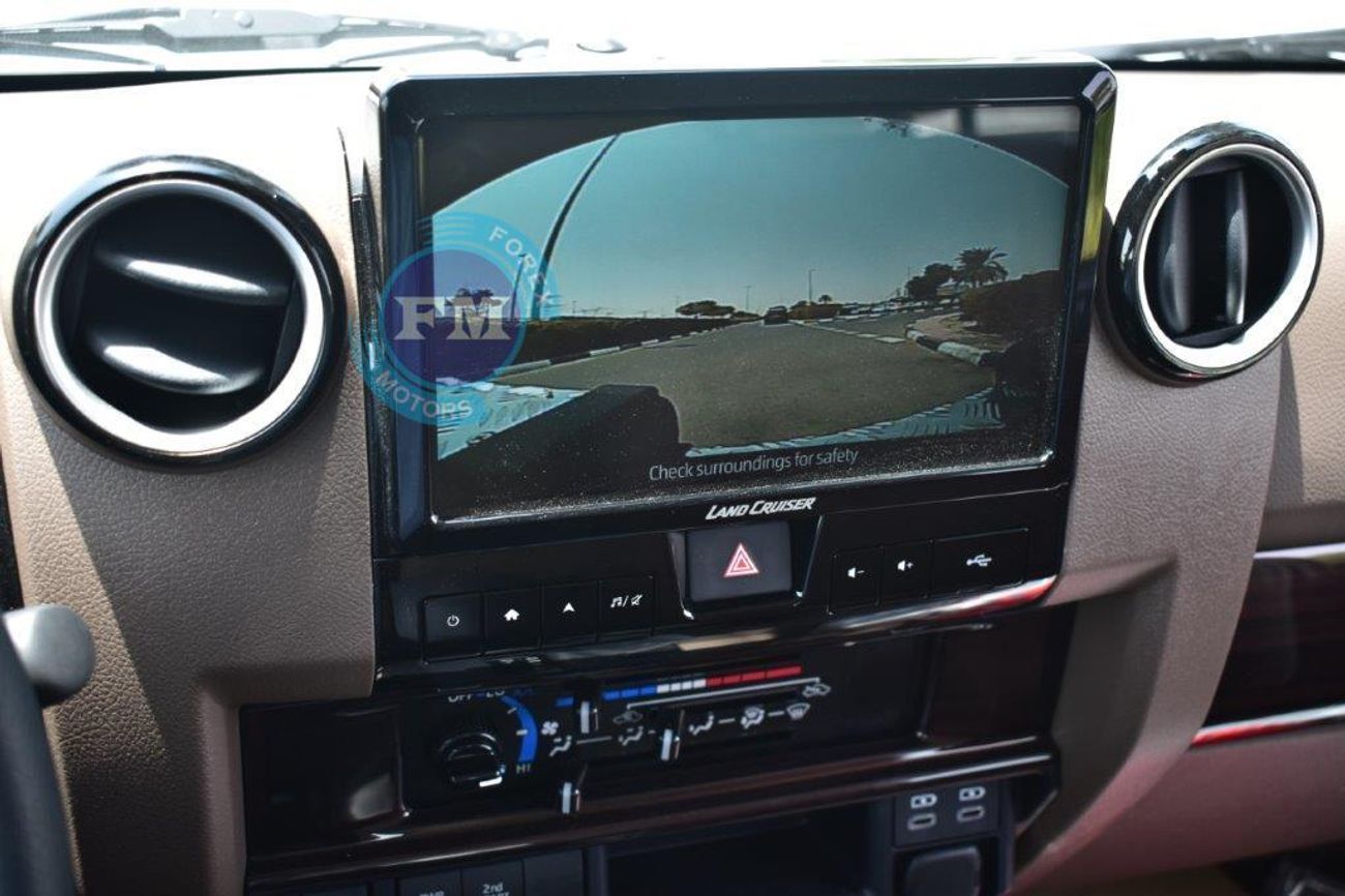 تويوتا لاند كروزر بيك آب 79 Double Cab 40th Anniversary LX-Z 2.8L Diesel Automatic