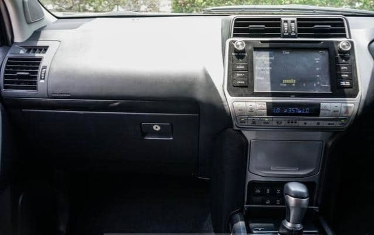 تويوتا برادو 2019 Model RHD Diesel Engine Full Option Very clean and perfect condition