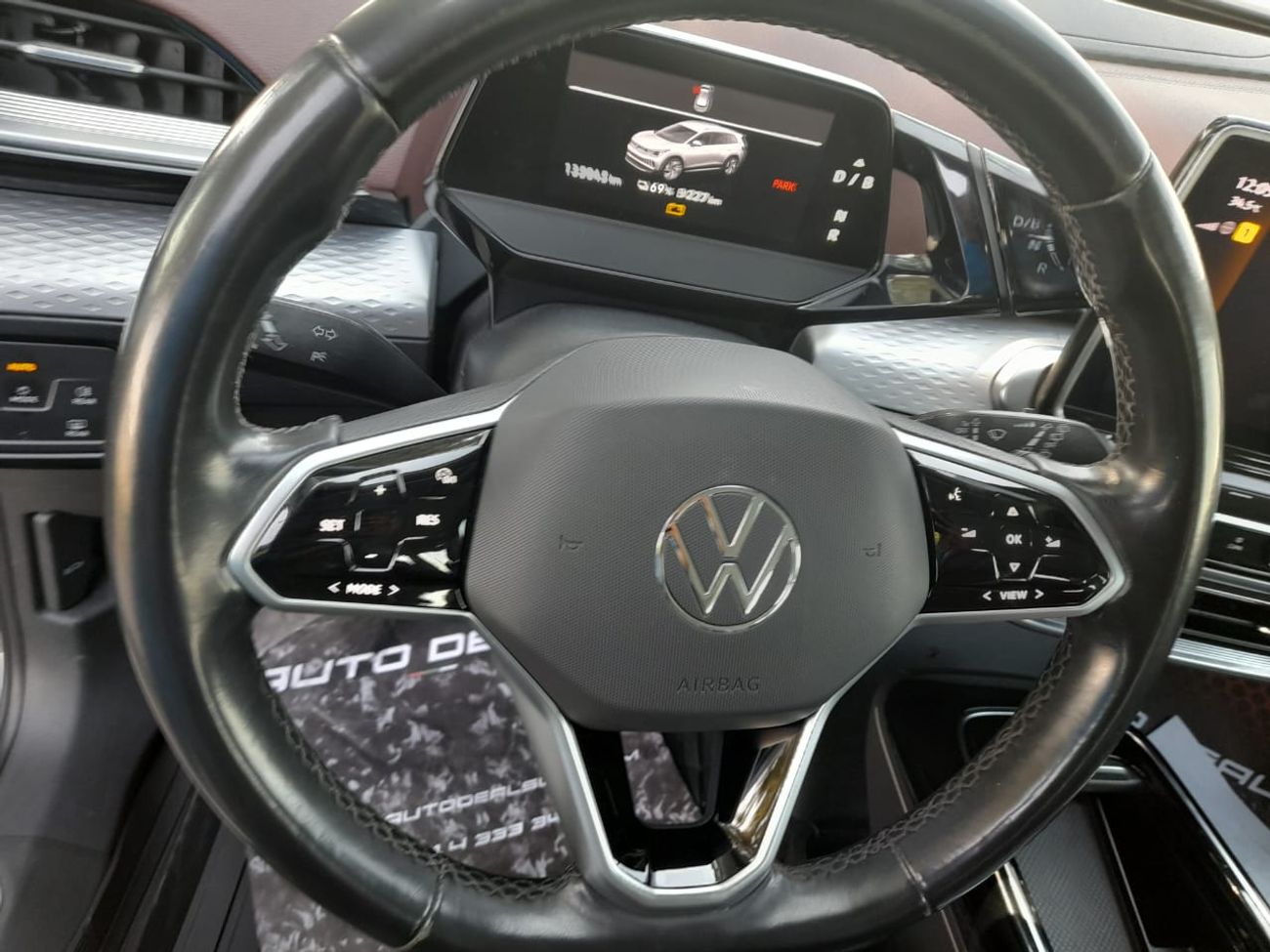 فولكس واجن ID.6 Volkswagen ID6 CROZZ Model Year 2021 Mileage- 133,000 km Well maintained car Already registered in U