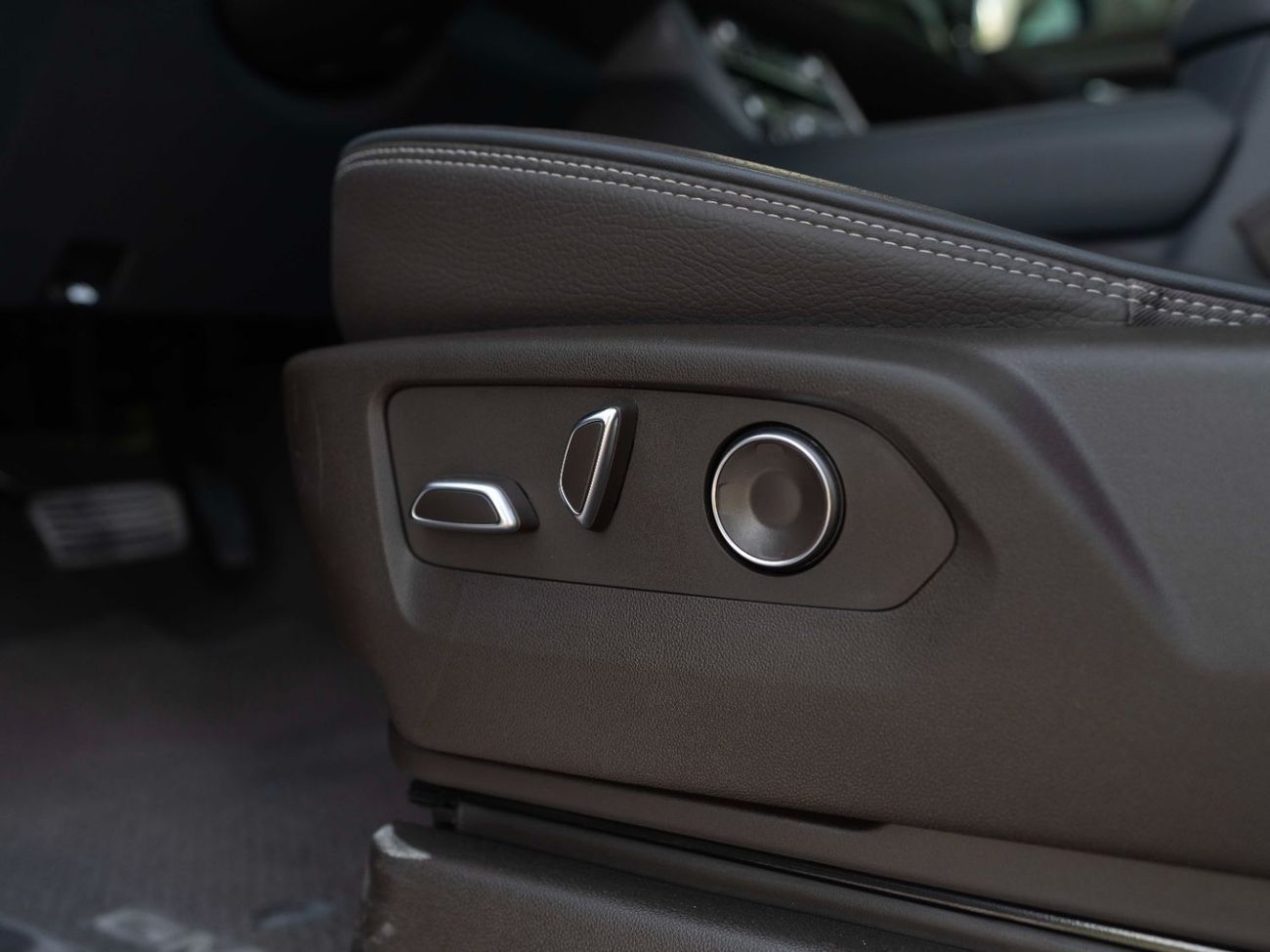 جي أم سي يوكون 6.2 V8 Denali (AWD)