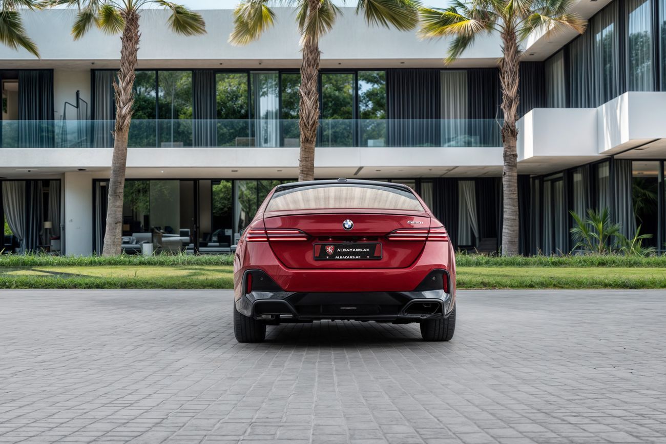 بي أم دبليو 520i 520i M-Sport Pro | 9,485 P.M | 0% Downpayment | IMMACULATE!