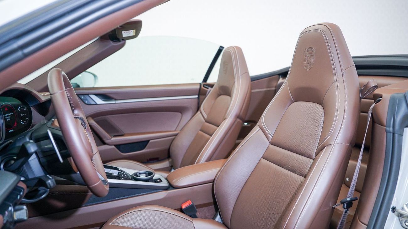 بورش 911 Carrera 3.0L (380 HP) Convertible | AED 8,758 PM | Warranty September 2026 | GCC