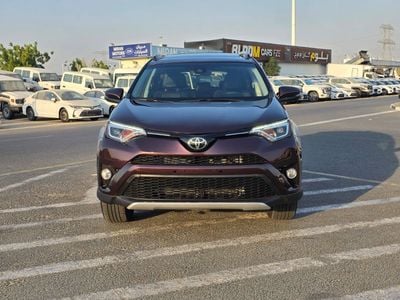 تويوتا راف ٤ 2.5L Limited Edition Sunroof, 4x4, Push button, trunk automatic and original leather seats