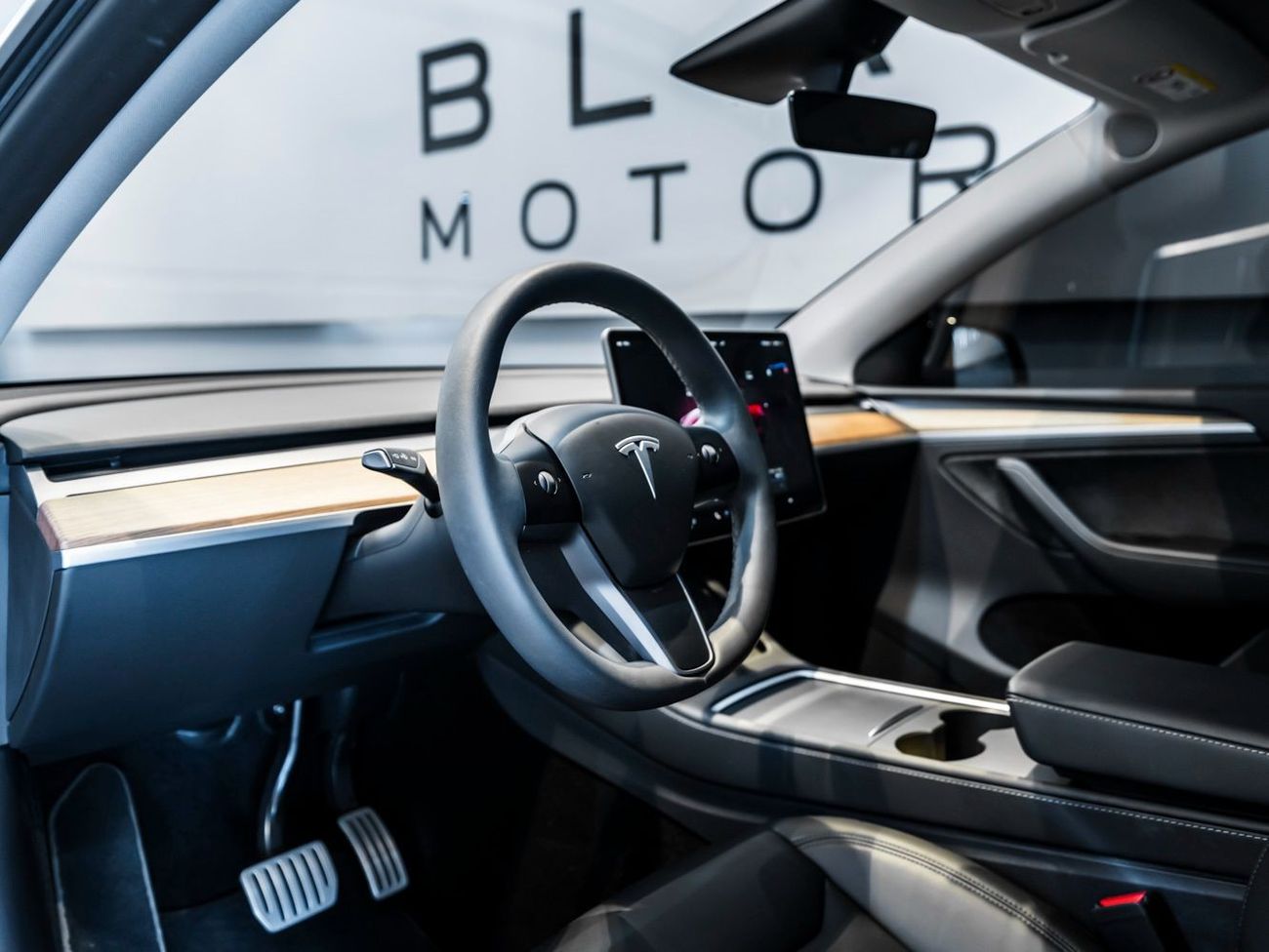 Tesla Model Y 2024 Tesla Model Y Performance, 2027 Tesla Warranty, 2031 Battery Warranty, Low KMs, GCC