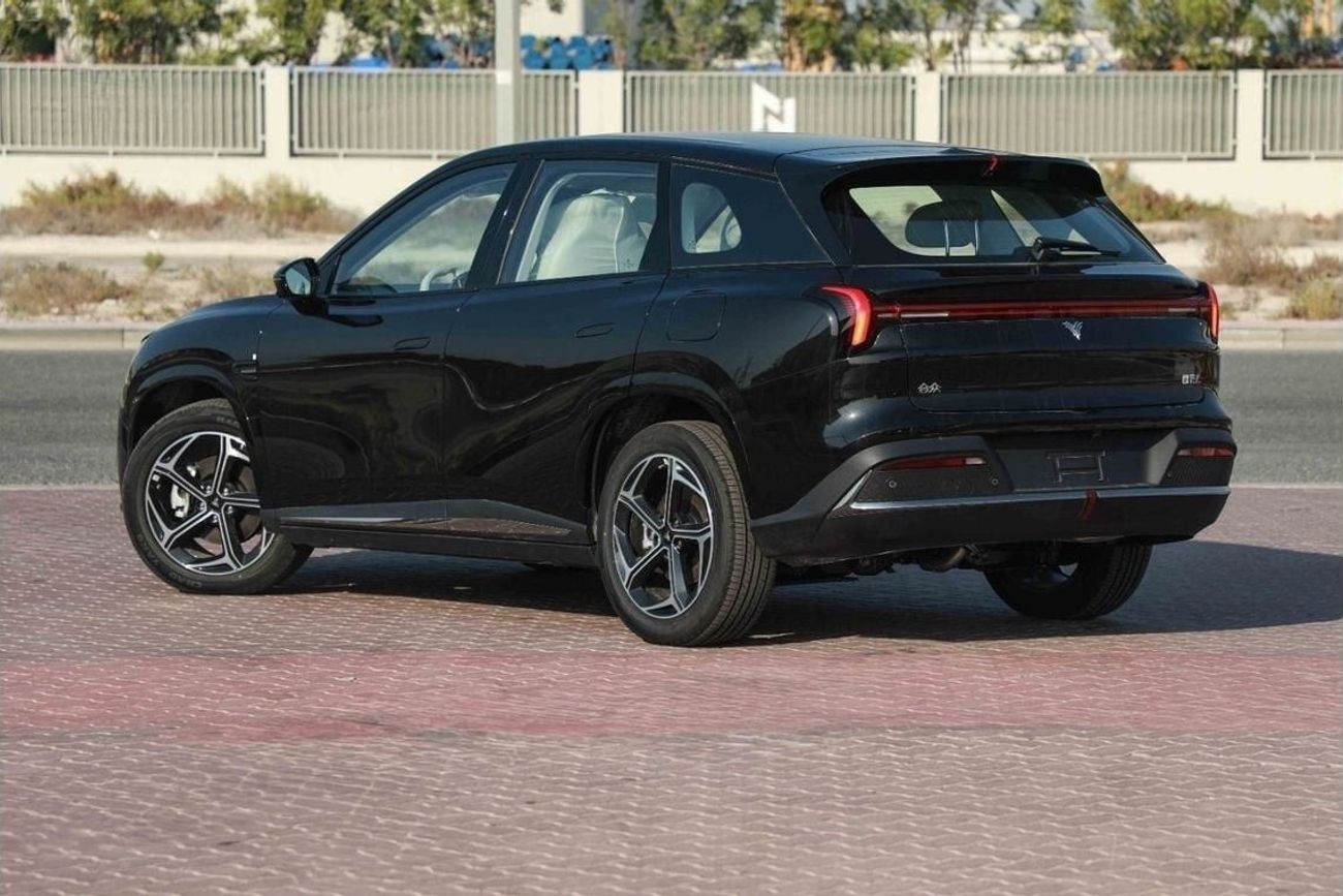 نيتا L 2024 NETA L FLASH CHARGE EDITION 1.5 - Plug-in Hybrid - BLACK inside GREY | Export Price