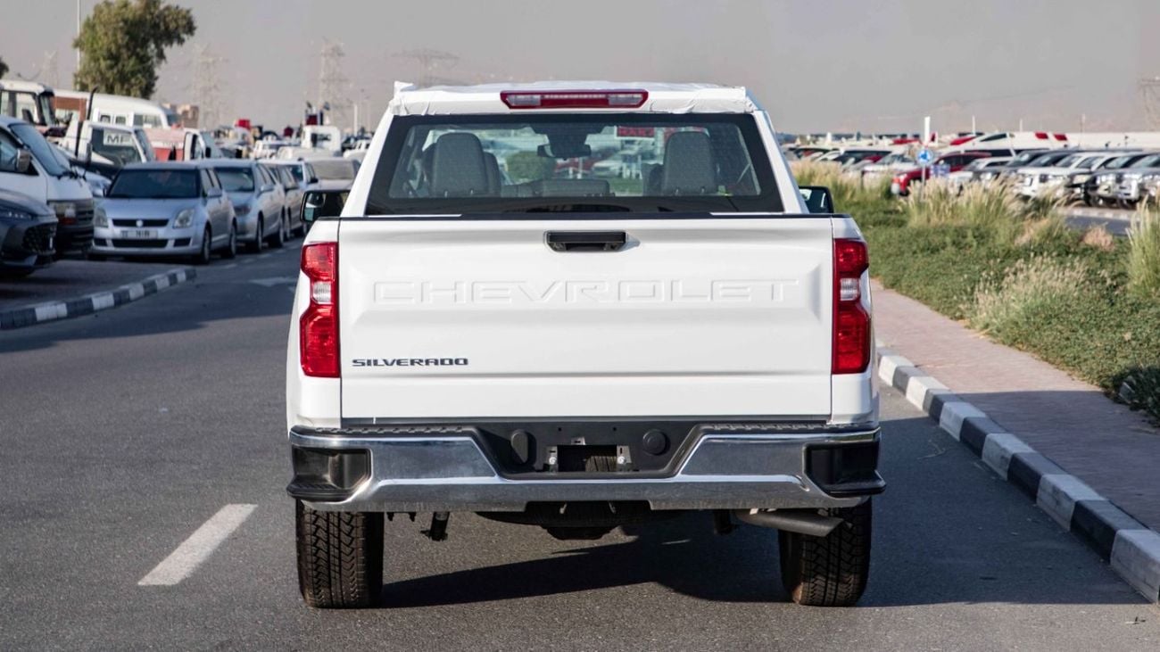 شيفروليه سيلفارادو V8 5.3L PICK-UP 4WD | 2025 | For Local Registration +10%