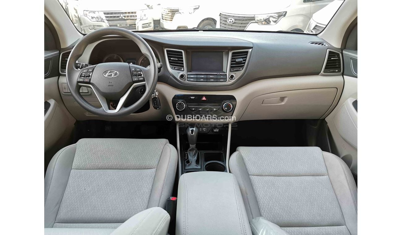 هيونداي توسون 2.0L, 17" Rims, DRL LED Headlights, Front Heated Seats, Driver Power Seat, Rear Camera (LOT # 772)