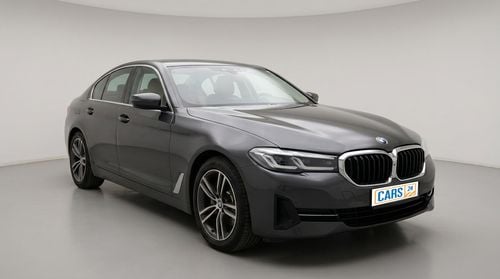 بي أم دبليو 520i JOY EDITION 2 | بدون دفعة مقدمة | اختبار القيادة في المنزل