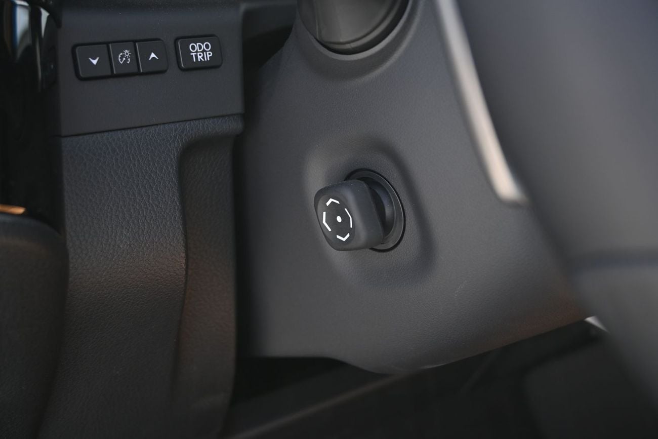 Lexus ES350 Exclusive 3.5L Lexus ES350 3.5L V6 Petrol, Color White Model 2025