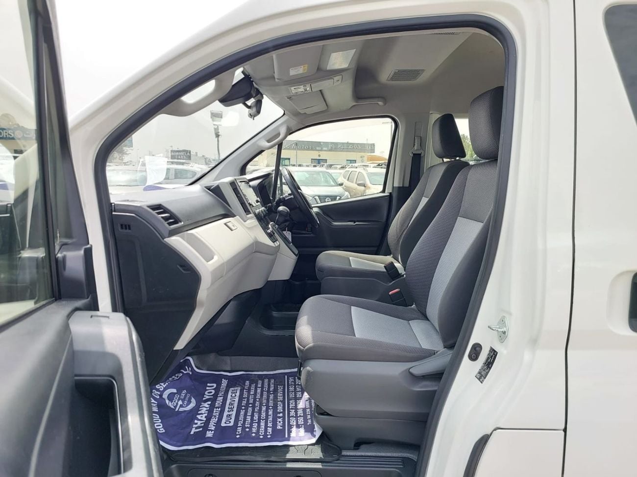 Toyota Hiace TOYOTA HIACE COMMUTER VAN RHD 2020 MODEL 2.8 L DIESEL AUTOMATIC(PM16665)