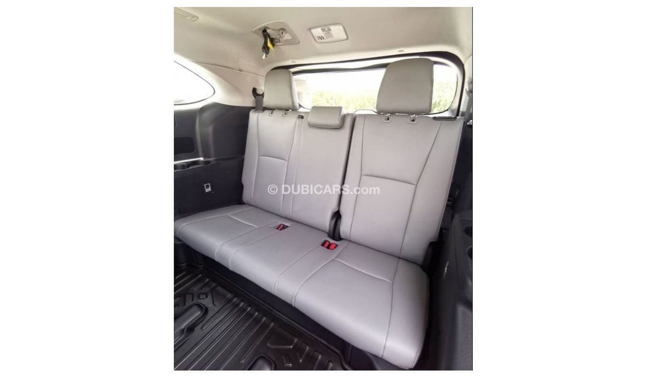 Toyota Highlander Toyota Highlander XLE - Hybrid - 2023- Black