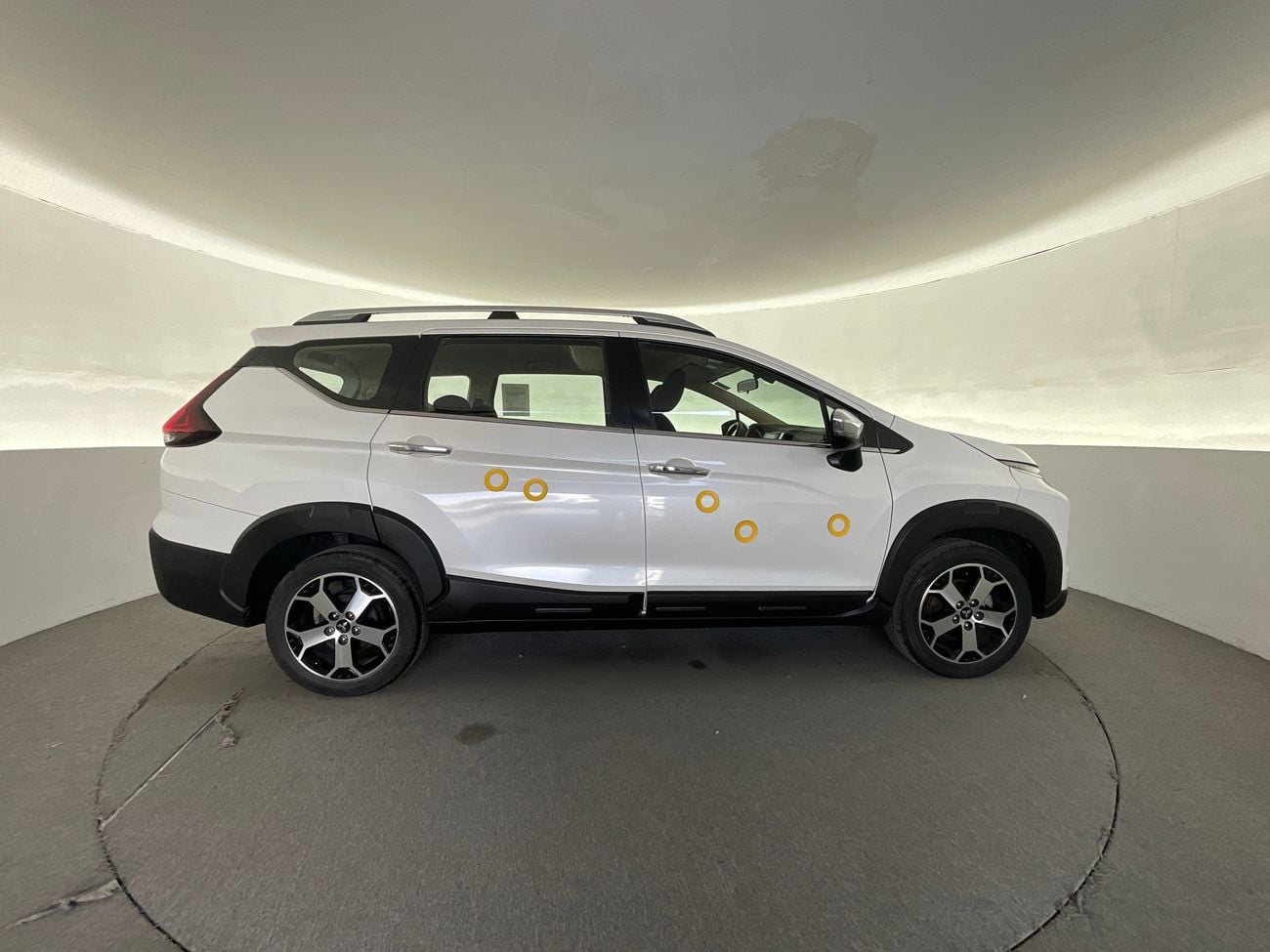 ميتسوبيشي إكسباندر كروس Premium | شامل الضمان | 0 ﺪﻔﻋﺓ ﺃﻮﻟﻯ